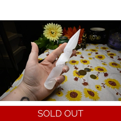 Selenite pointed wand 11 cm